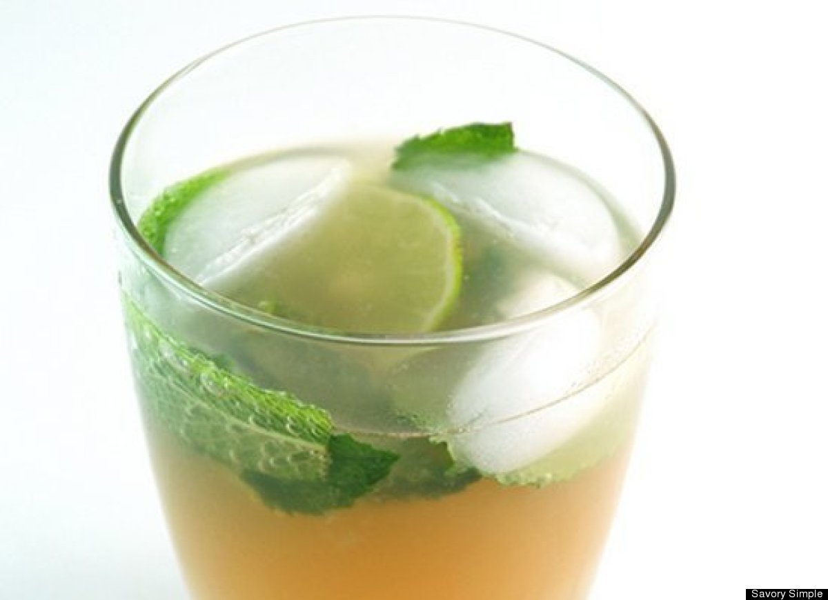 Alcohol-Free Mojito Spritzer