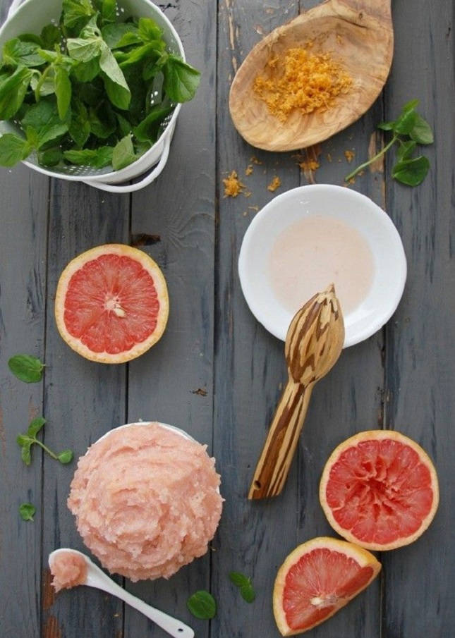 Whipped Grapefruit Mint Sugar Scrub