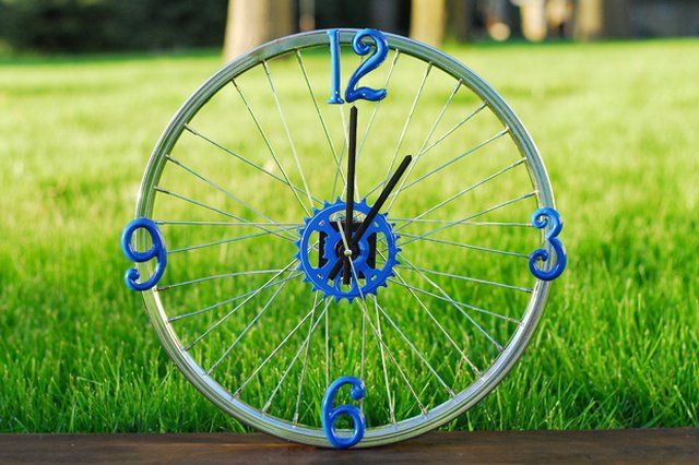 Bicycle Rim Clock: The Perfect Gift for a Biking Enthusiast