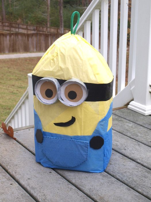 Minion Piñata