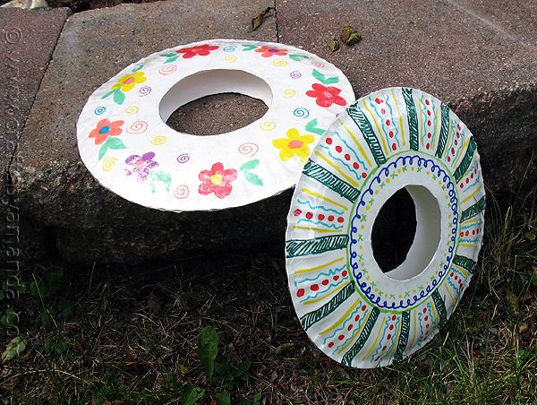 Paper Plate Frisbees